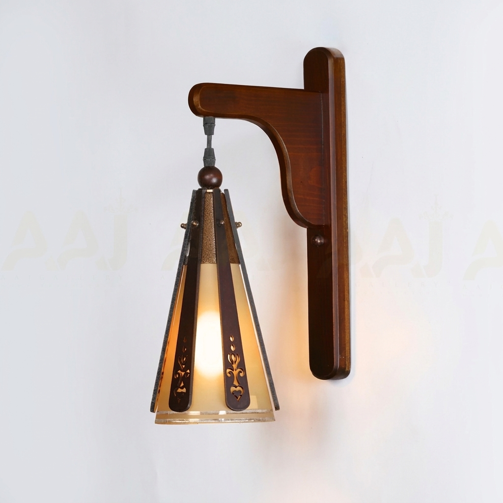 دیوارکوب چوبی کلاب